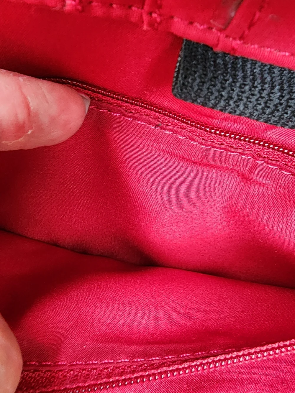 Liz Claiborne Red Crocodile Embossed Faux Leather Flap Wallet Clutch